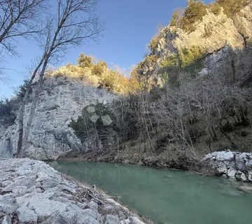Buzet - Jedinstveno zemljište uz rijeku • Aktivni turizam