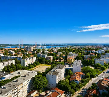 Dvosoban stan sa pogledom na more i dvije terase - Veruda - Pula