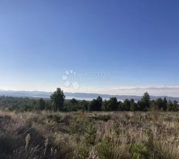 Izvanredno Građevinsko Zemljište sa pogledom na prukljansko jezero - Sonković, Skradin