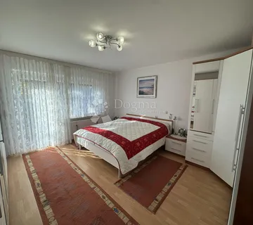 Kuća sa dvije stambene jedinice - Predavac, Rovišće