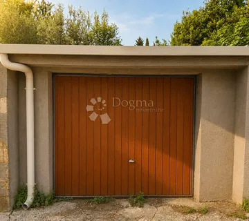 Garaža 17 m² na Verudi - Pula