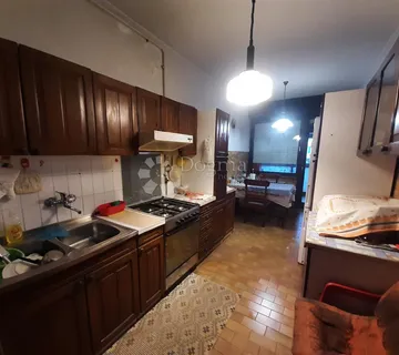 Prostran trosobni stan s lođom - 77 m2 - Sesvete, Selčina - Sesvete, Zagreb