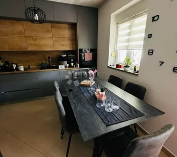 Stan Viškovo 69 m2 prizemlje sa vrtom - cover