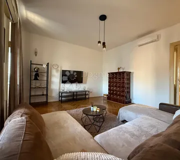 TROSOBAN STAN ZA NAJAM - 3 MINUTE OD CENTRA - cover