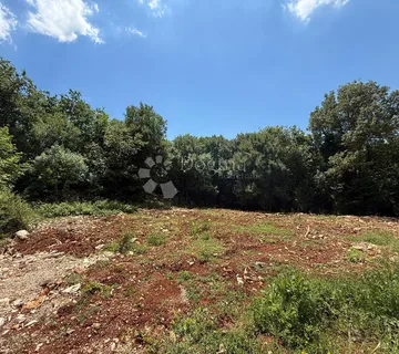Pavićini - Građevinsko zemljište 687m2 - Pavićini, Marčana