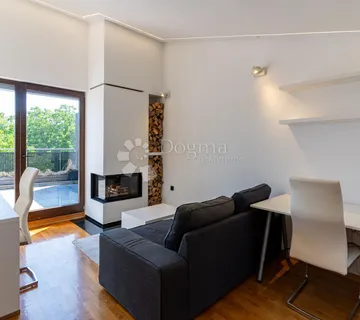SMART PENTHOUSE U CENTRU SAMOBORA – terasa, garaža, lift, spa kupaonica