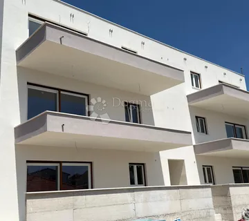 RAŽANJ – Novogradnja: ekskluzivan stan S-4 s prekrasnim pogledom, 80 m od mora - Stivašnica, Rogoznica