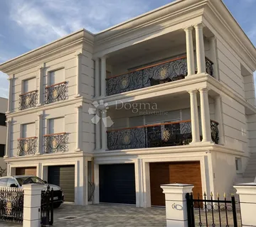 Exclusive Villa with Panoramic Sea Views – A Perfect Blend of Luxury, Comfort, and Prestige! - cover