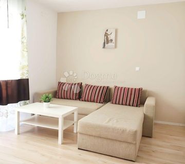 Atraktivan dvosobni stan 55 m² u Puli – odmah useljiv! - cover