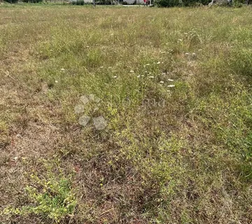 Građevinsko zemljište 1050 m² uz asfalt, Sveti Lovreč - cover