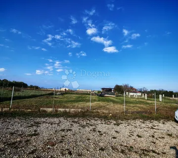  TOP! GRAĐEVINSKO ZEMLJIŠTE U OKOLICI PULE - cover