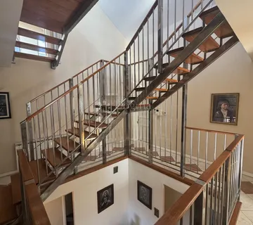 VILA  425.99 m2 + 1294 m2 DVORIŠTE - PRILIKA  - cover