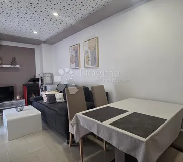 Moderan Apartman S Lođom I Parkirnim Mjestom - Crikvenica