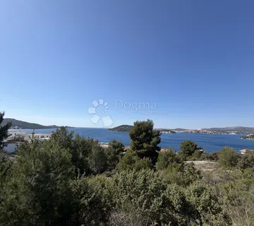 ZA INVESTITORE!! Ražanj, Atraktivno građevinsko zemljište s panoramskim pogledom, svega 150m od mora!!! - Ražanj, Rogoznica