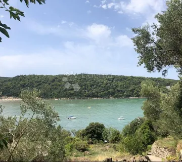 Građevinsko zemljište u Kamporu, otok Rab