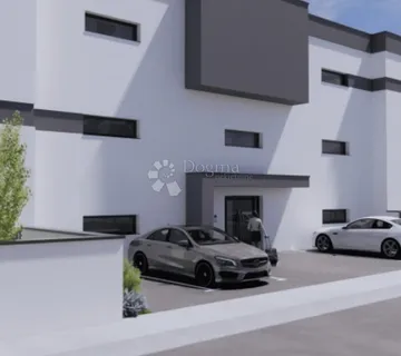 Zanimljiv dvosoban penthouse u Varaždinu
