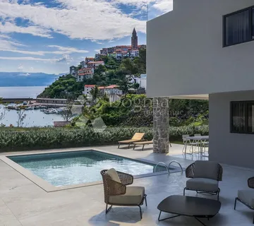 Vrbnik, apartman sa bazenom 50 m od mora - cover