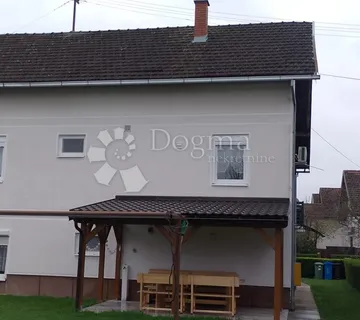 Valpovo katnica u mirnoj ulici