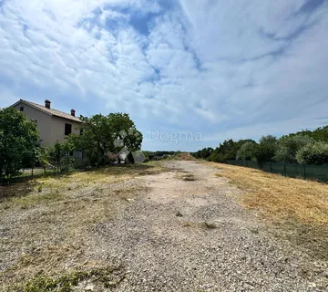 GRAĐEVINSKA PARCELA S DOZVOLOM - 500m2 - cover