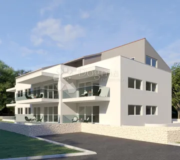 ROVINJ - vrhunski, luksuzni stan 300 m od mora