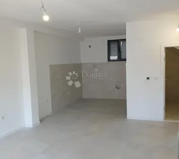 Funkcionalan stan u novogradnji - Šibenik