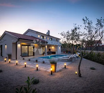 Otok Krk Mirna Lokacija - Moderna Villa