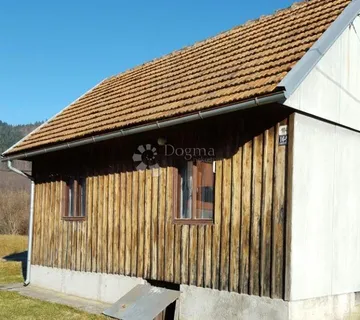 Starija autohtona kuća na Bjelolasici - Jasenak, Ogulin