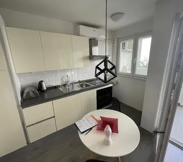 Donja Vežica-37m2,1skl pogled na more adaptiran - Rijeka