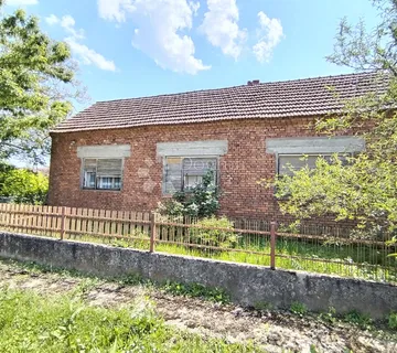 Prilika u Dubravi (Vrbovec) – kuća za adaptaciju ili novu gradnju! - Dubrava