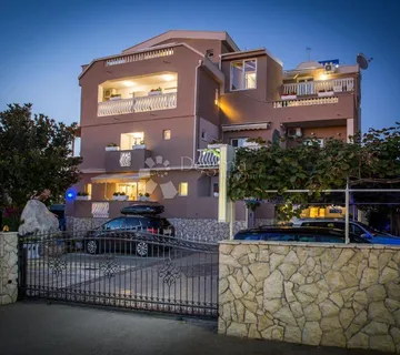Apartmanska kuća Zadar, Borik