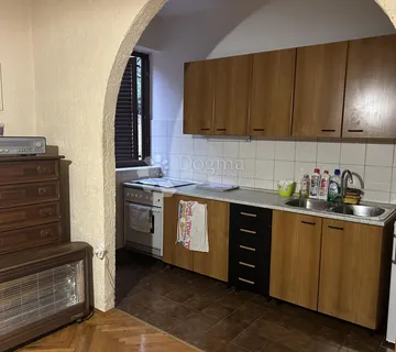 KASTAV SPINČIĆI-etaža kuće s panoramskim pogledom na more 124.37m2