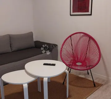 Predivna apartmanska kuća Podgora - cover