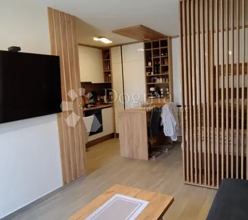 2 APARTMANA  OKOLICA GRADA KRKA - cover