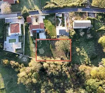 SAMO KOD NAS! Građevinska parcela na mirnoj lokaciji - Rakalj, Marčana