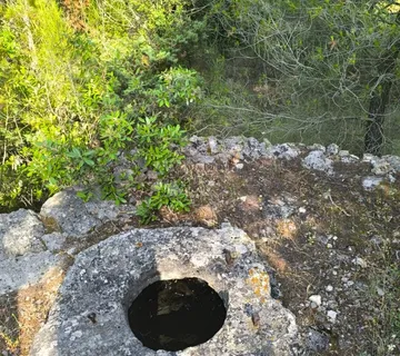 Poljoprivredno zemljište - Prvić Šepurine, Vodice