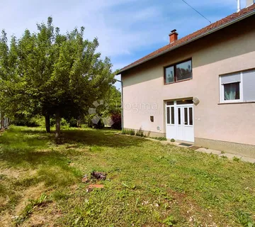 Kuća 360m2 s građevinskim zemljištem Donje Ladanje - cover
