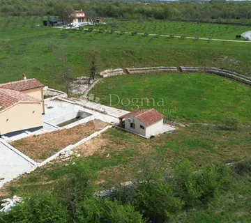 Istra,Svetvinčenat,moderna katnica s bazenom i imanjem - cover