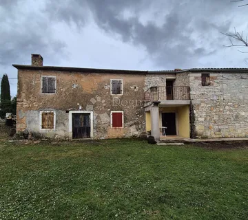 Adaptirana kamena kuća i kuća za adaptaciju na mirnoj lokacijifili - cover