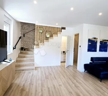 STAN U CENTRU ZAGREBA - cover