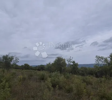 Građevinsko zemljište površine2878 m2 u Raklju - cover