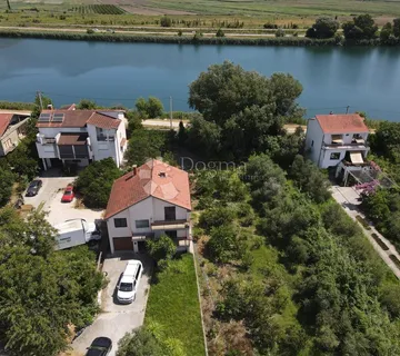 Kuća za renovaciju na Neretvi - cover