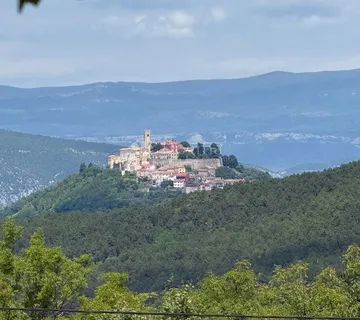 Građevinsko zemljište Radoslavi - Rakotule, Karojba