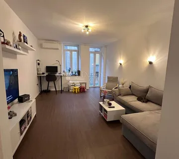 Novouređen moderan stan 65m² - Centar Rijeke - Rijeka