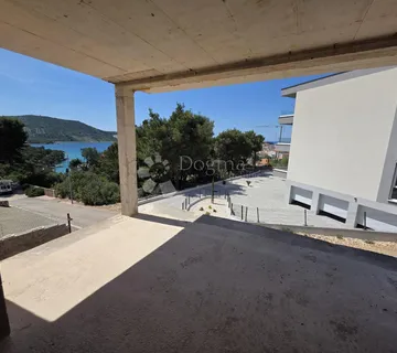 PRIMOŠTEN-STAN S POGLEDOM NA MORE - cover