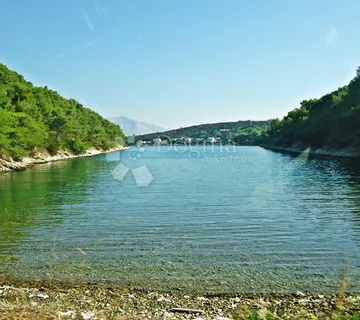 POLJOPRIVREDNO ZEMLJIŠTE SA POGLEDOM NA MORE I - cover