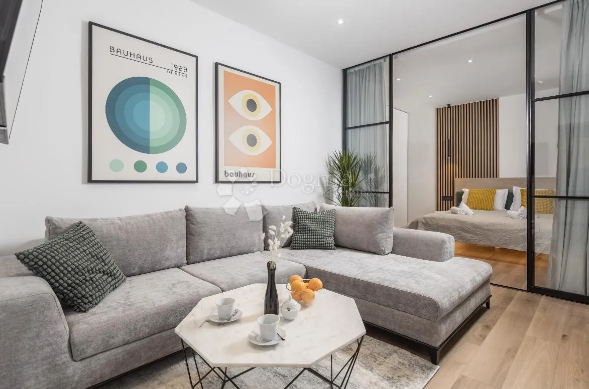 Divota od 3 stambene jedinice! - cover