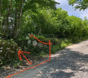 Građevinsko zemljište u centralnoj Istri, mirna lokacija za Vaš dom - cover