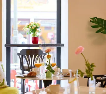 Caffe bar kakvog tražite - cover