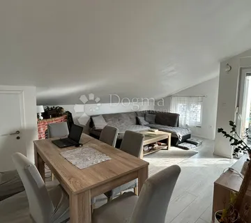 Trosoban stan na top lokaciji! - cover