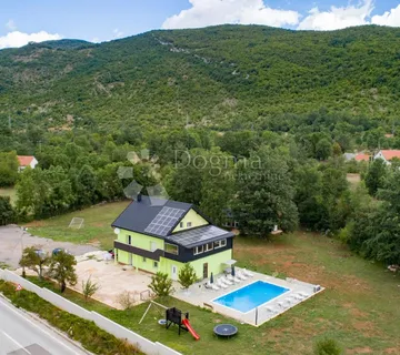 Štikada-Kuća Za Odmor S Bazenom - Štikada, Lovinac